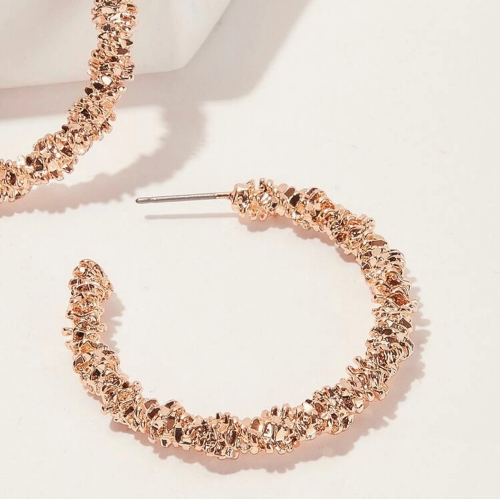 XIllyriaxx Rose Gold Hoop Earrings - Picture 2 of 3